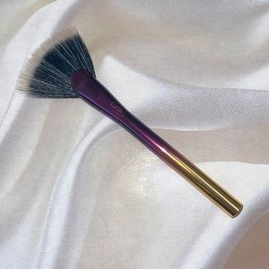 ✨tarte Rainforest of the Sea Fan Brush